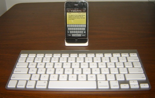 Bluetooth klávesnice funkční s iPhonem