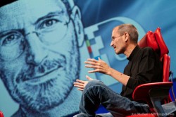 Steve-Jobs-at-D82