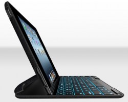 ZAGG-ZAGGkeys-PROfolio+-Keyboard-Case-for-iPad-2-3-4-side