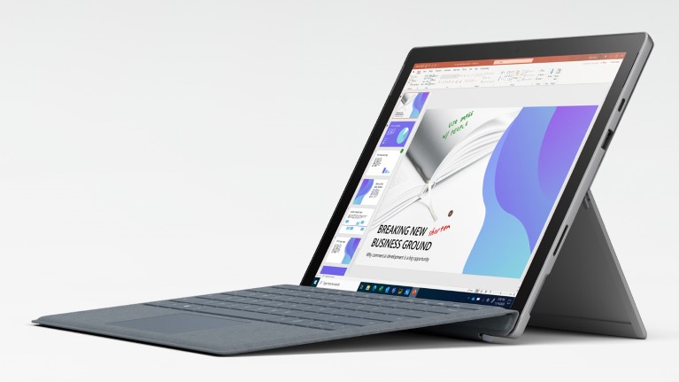 Microsoft v nové reklamě srovnává Surface Pro 7 a MacBook Pro. MacBook prý prohrává