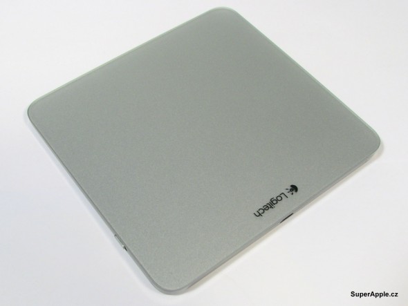 Logitech Rechargeable Trackpad: multidotykáč odjinud [Zkušenosti]