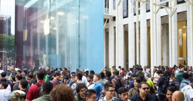 Exteriér prodejny Apple Fifth Avenue v New Yorku