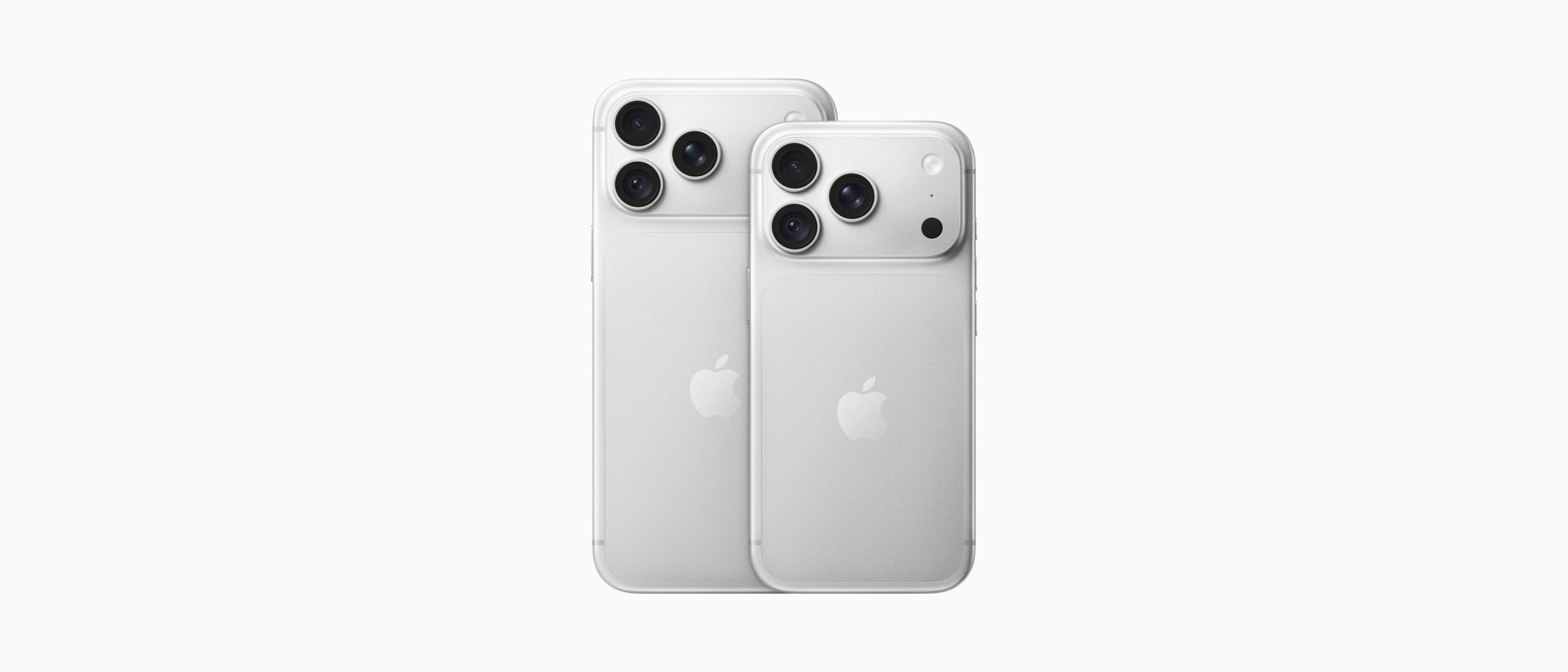 iPhone 18 Pro a iPhone 18 Pro Max ve stříbrné barvě
