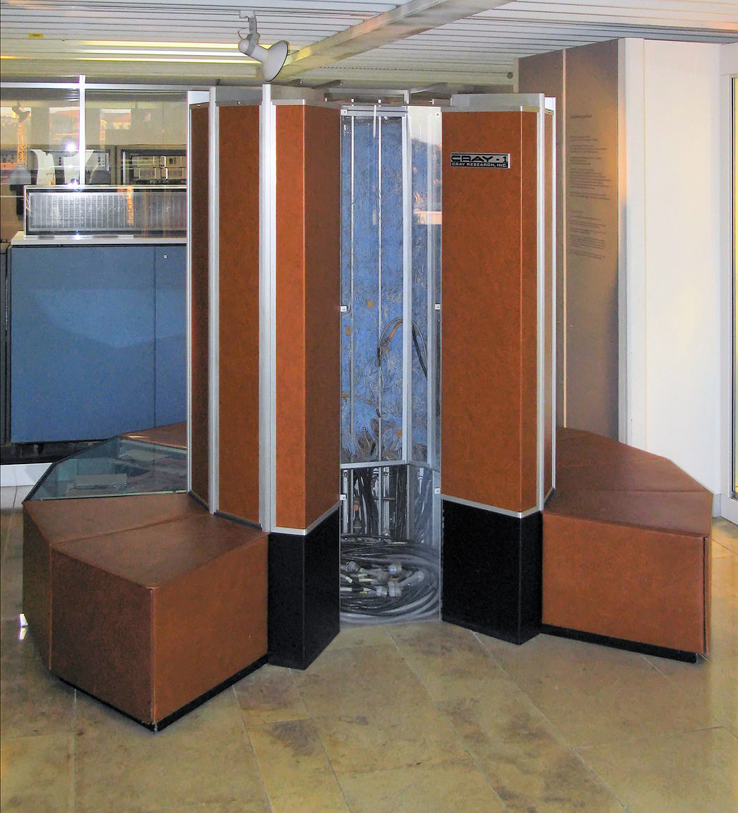 Superpočítač Cray-1 vystavený v Deutsches Museum v Mnichově
