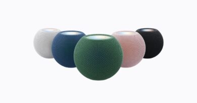 Pět reproduktorů HomePod mini 2 v bílé, modré, zelené, růžové a černé barvě
