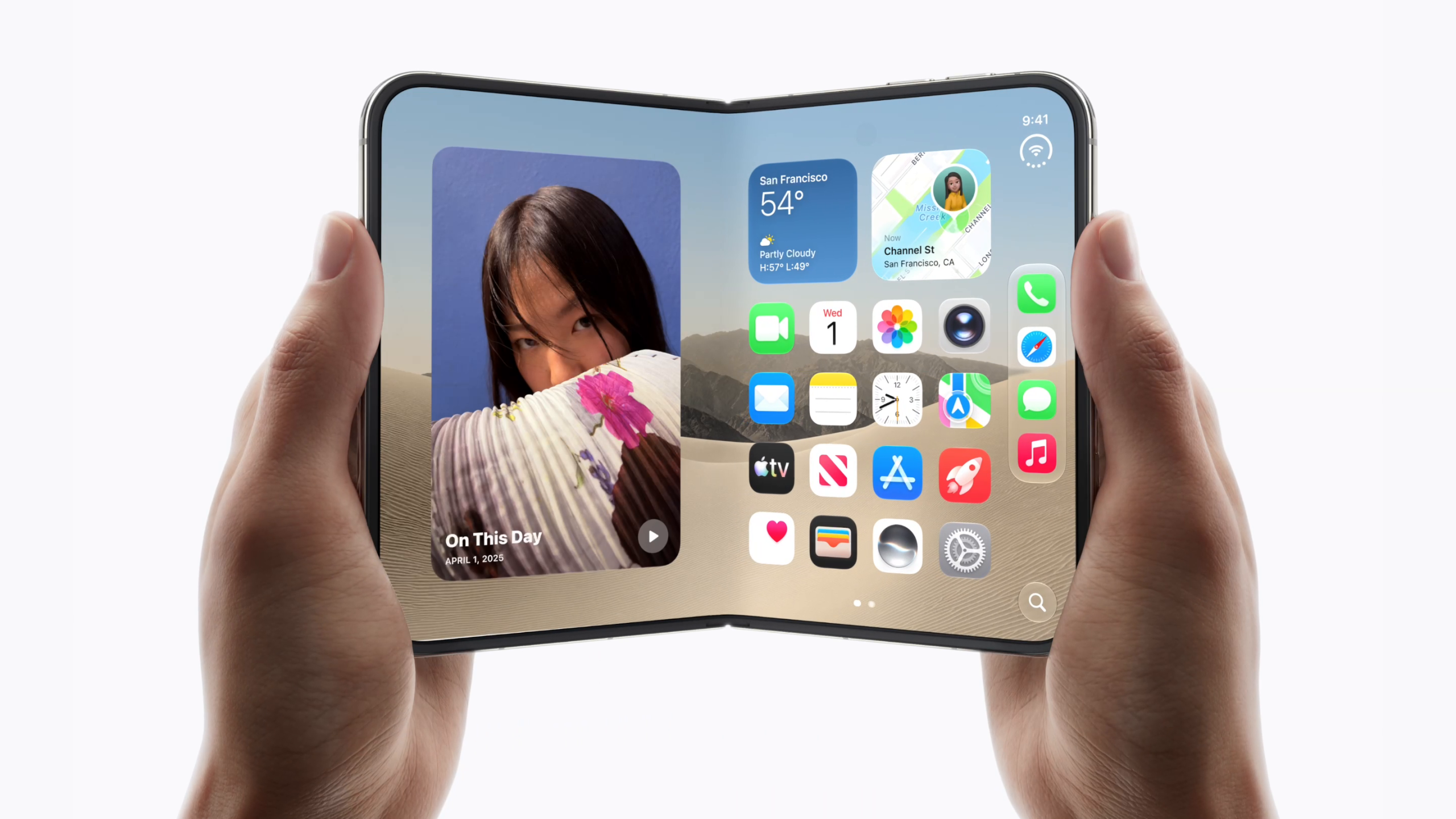 Rozložený iPhone Duo držený v obou rukou